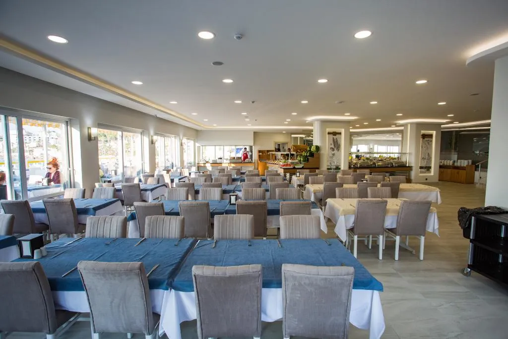 Restaurant, Martı Beach Hotel, Izmir