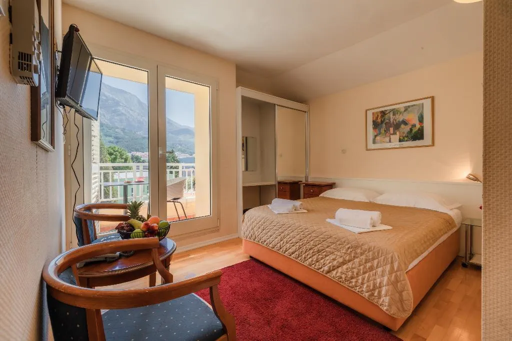 STUDIO WITH BALCONY Room, Aparthotel Park Osejava, Split