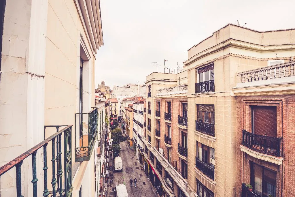 Terrace, Hostal Sol Los Angeles, Madrid
