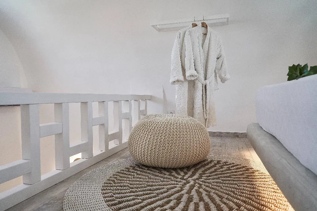 FAMILY ROOM SEA VIEW Room, Petri Suites, Santorini