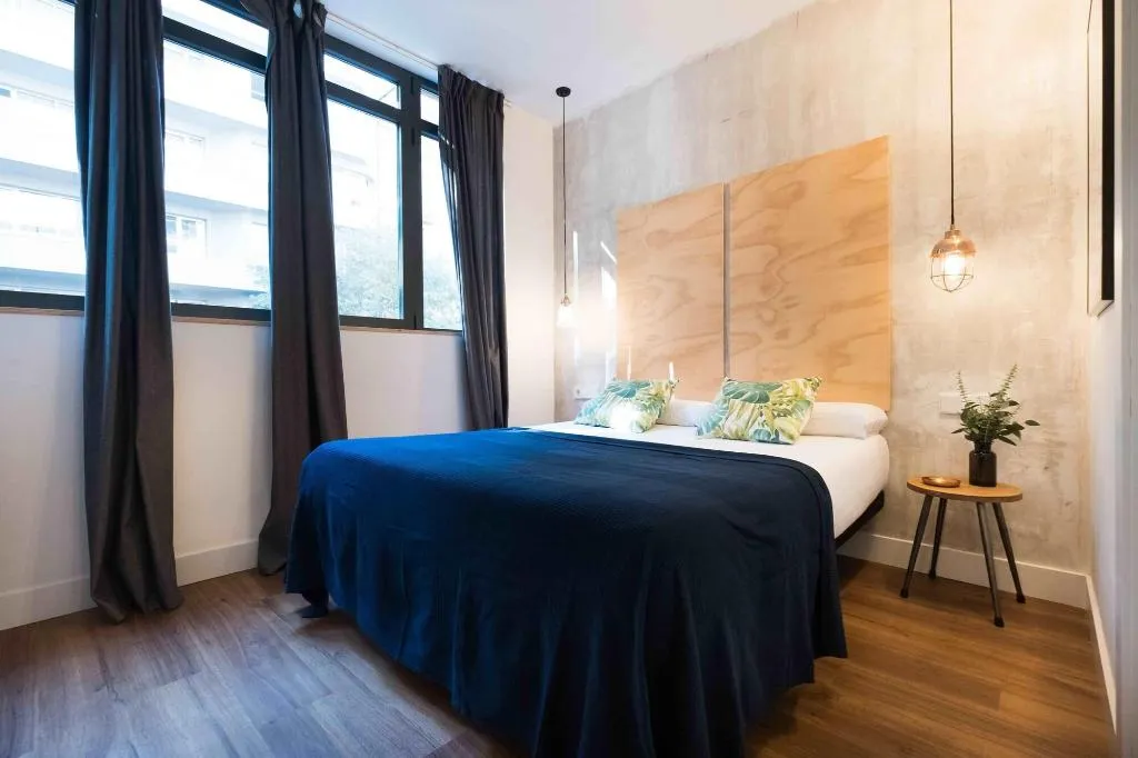 Room, Magatzem 128, Barcelona
