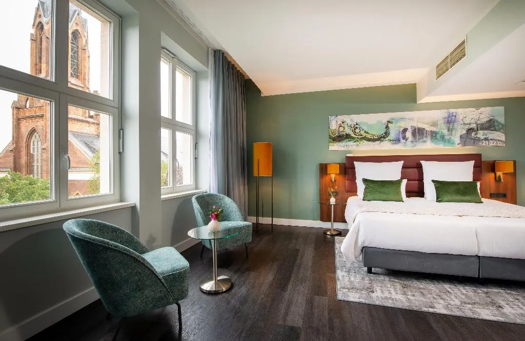 Room, Leonardo Royal Hotel Berlin Alexanderplatz, Berlin
