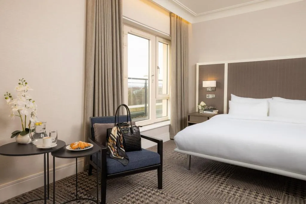DOUBLE QUEEN SIZE BED Room, Herbert Park Hotel, Dublin