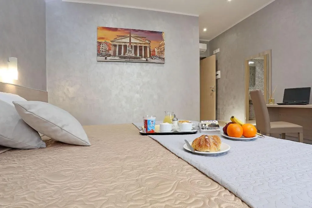 Room, Adorasuite 2, Naples