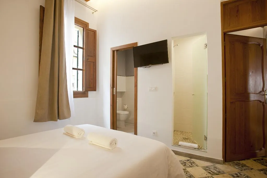 DOUBLE BASIC Room, Casal de Petra - Rooms & Pool, Majorca