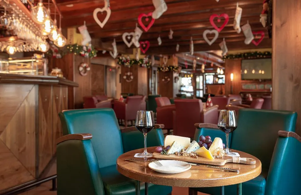 Bar, Ski Plaza, Canillo