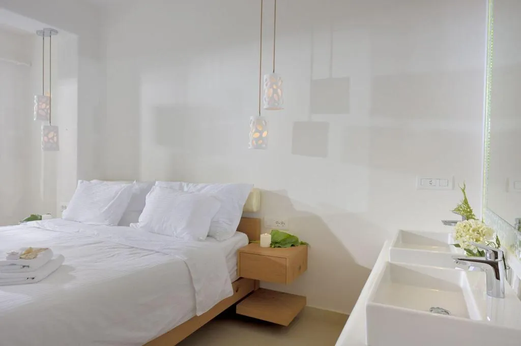 DOUBLE EXECUTIVE KING BED Room, Petinos Hotel, Mykonos