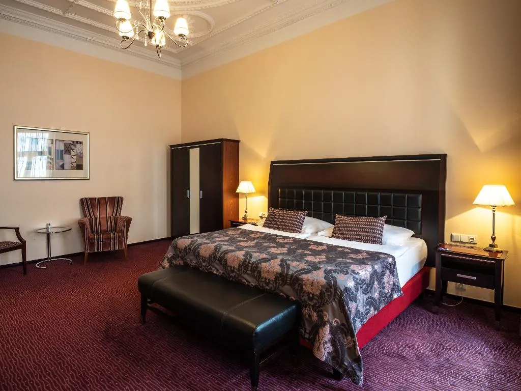 JUNIOR SUITE STANDARD Room, EA Hotel Embassy Prague, Prague