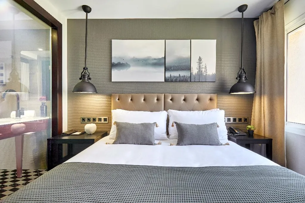 DOUBLE STANDARD Room, Hotel Cortes Rambla, Barcelona
