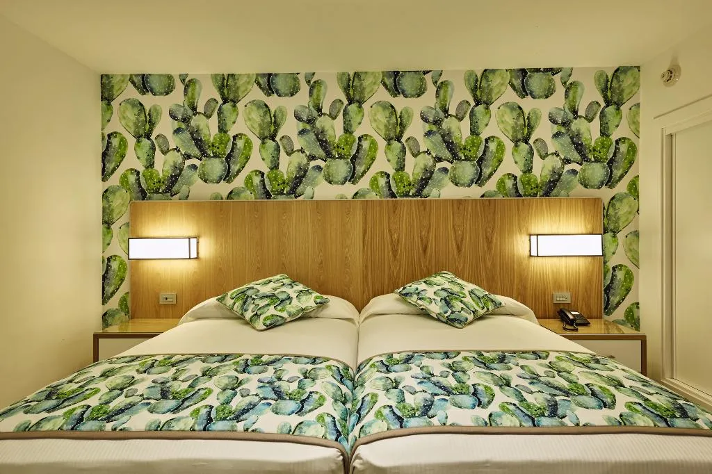 JUNIOR SUITE STANDARD Room, Riu Tequila - All Inclusive, Cancun Area