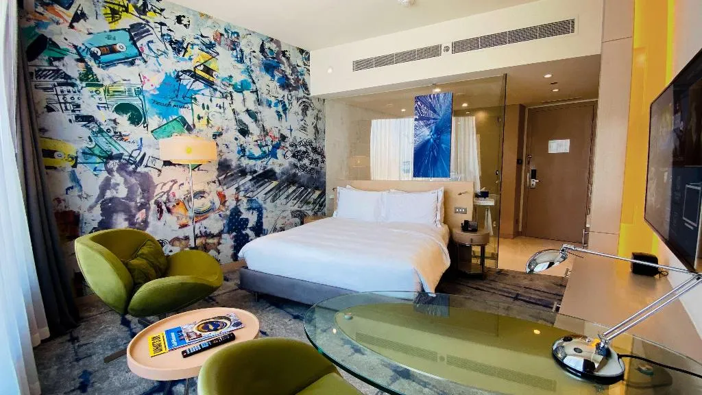Room STANDARD Room, Media One, Dubai