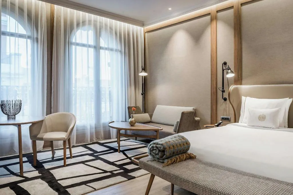 Room, Autograph Collection Círculo Gran Vía, Madrid