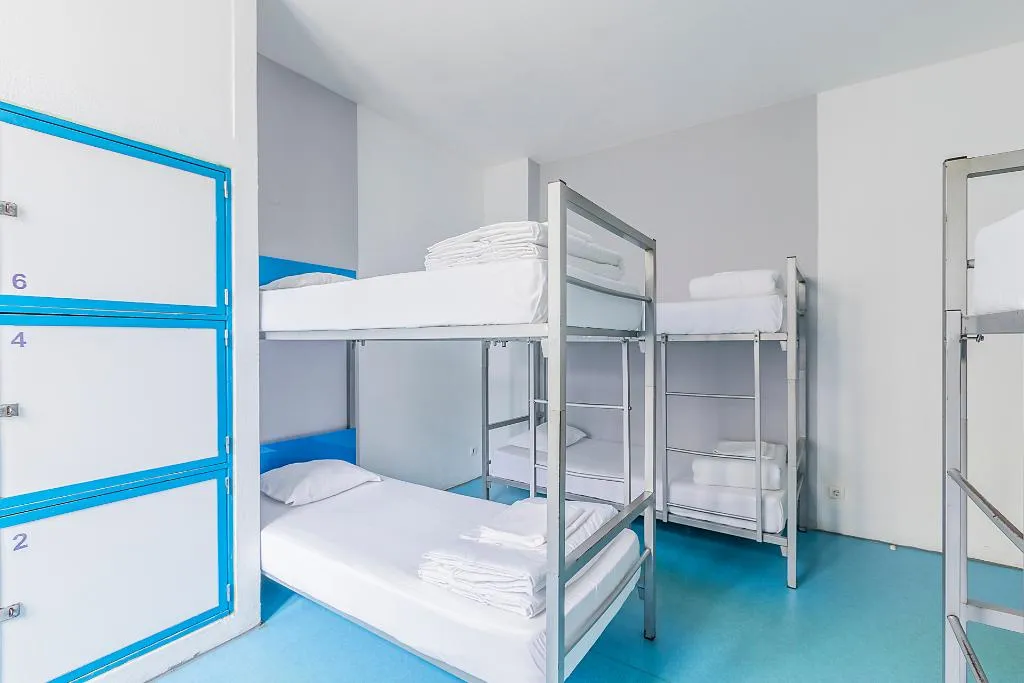 Bed in dormitory CAPACITY 6 Room, Hi Lisbon – Pousada De Juventude, Lisbon
