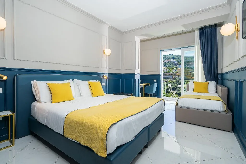 Room DELUXE SEA VIEW Room, Mary Hotel, Naples
