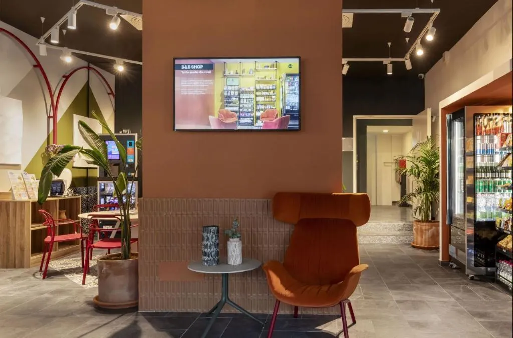 Lobby, B&B Hotel Como Baradello, Milan