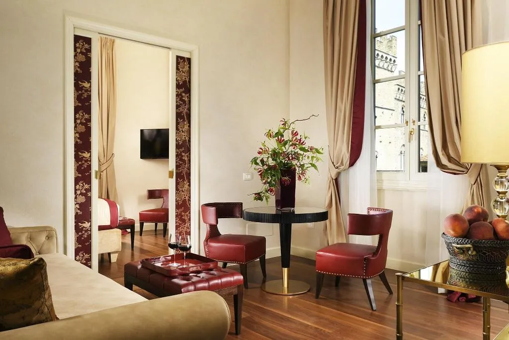 SUITE EXECUTIVE KING BED Room, San Firenze Suites And Spa, Florence
