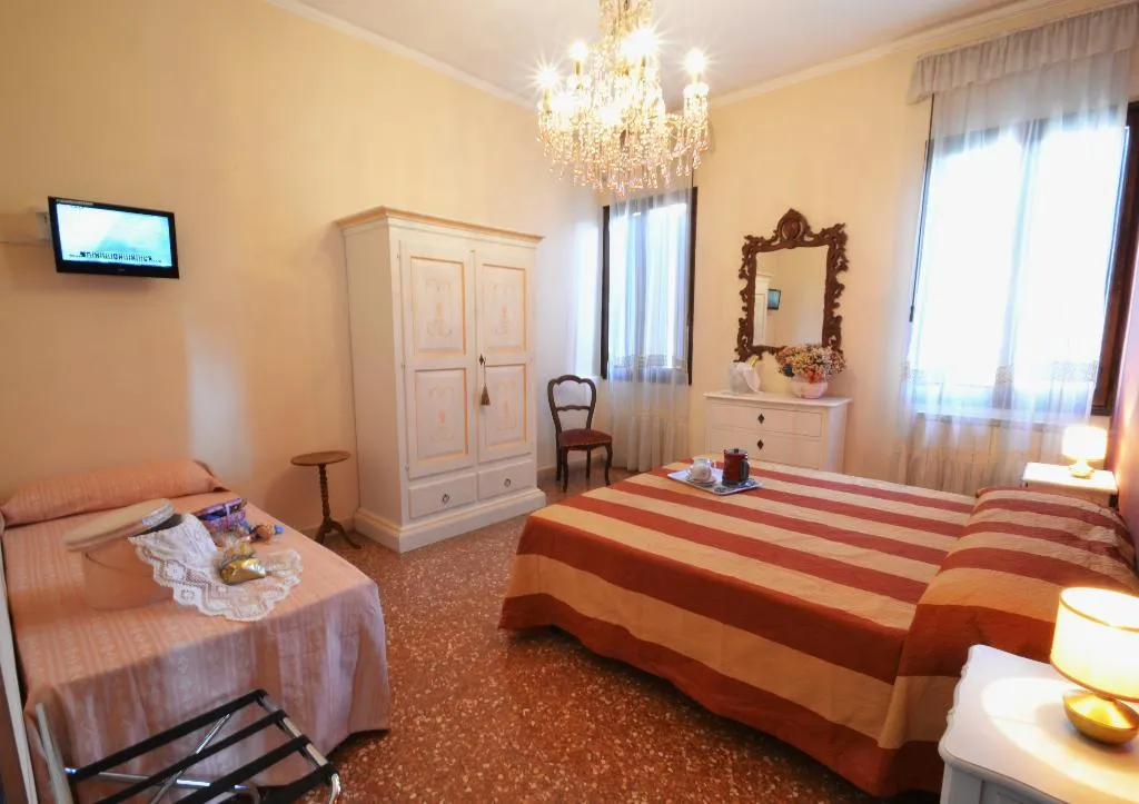 APARTMENT CAPACITY 6 Room, Mignon, Venice