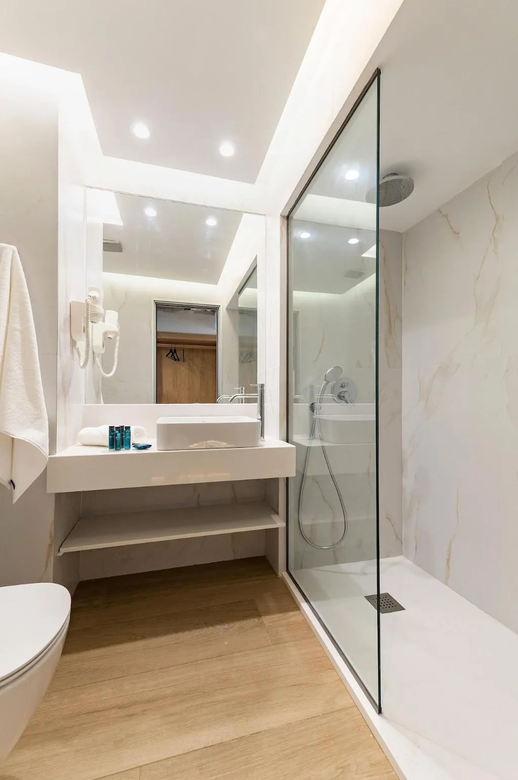 Room, Acandia, Rhodes