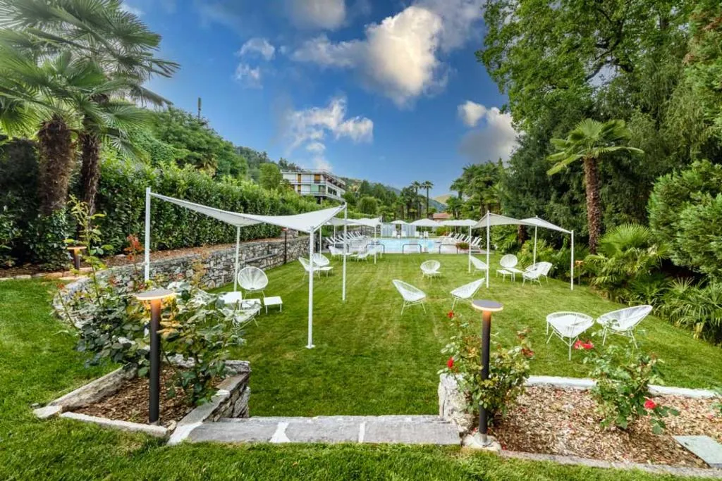 Pool, Villa Paradiso, Milan