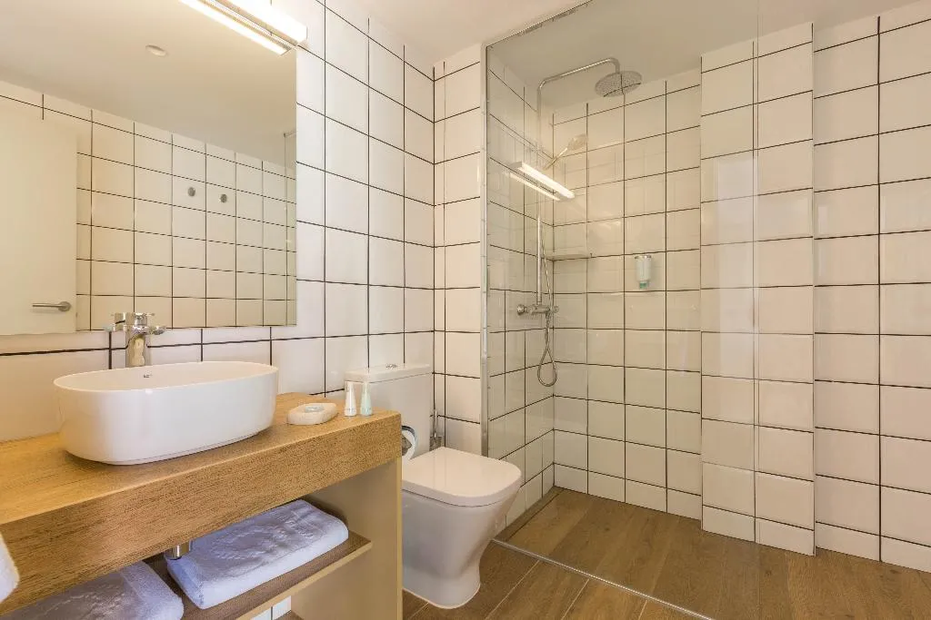 TRIPLE DELUXE Room, Aparthotel Odissea Park, Costa Brava