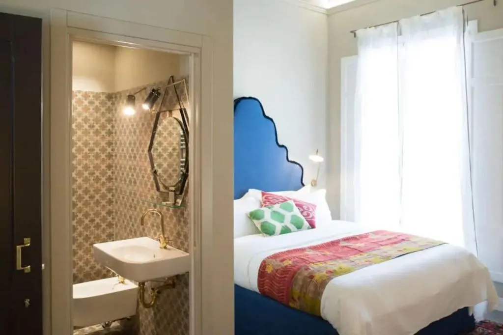 Room, La Fonderia Firenze, Florence