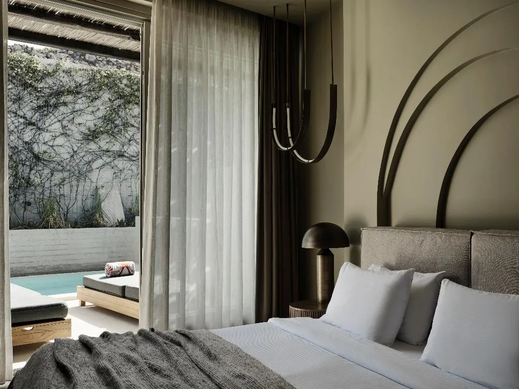 VILLA TWO BEDROOMS WITH PRIVATE POOL Room, Andronis Concept, Santorini