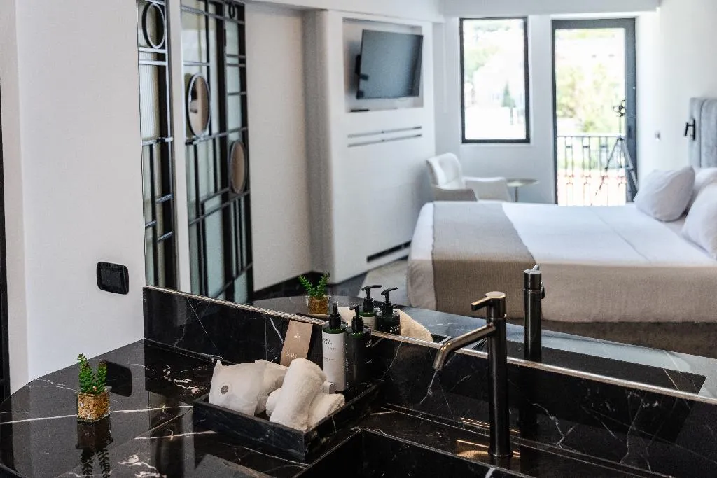 Double or Twin DELUXE WITH VIEWS Room, Esse Athens, Athens