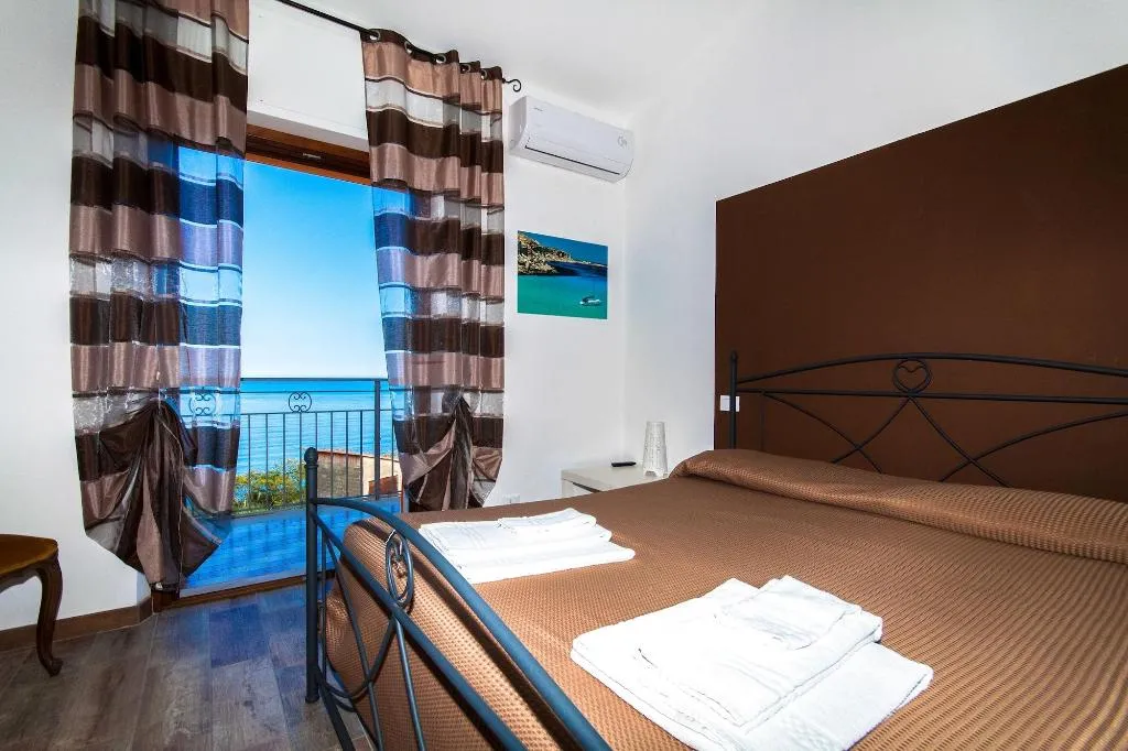 Room, B&B A Mare, Palermo