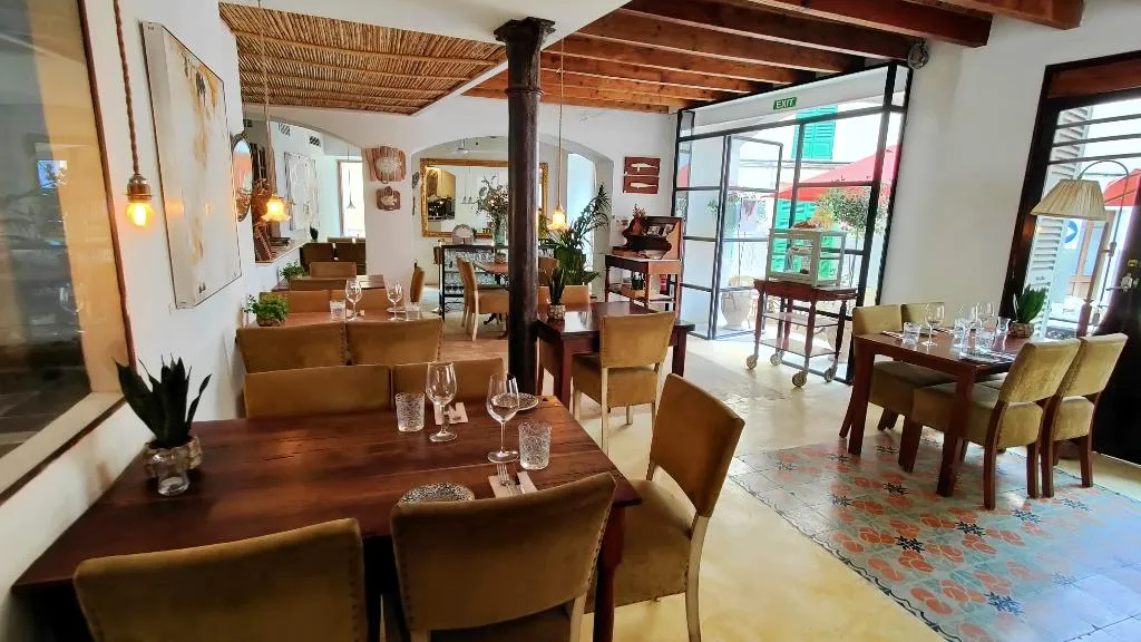 Restaurant, Forn Nou, Majorca