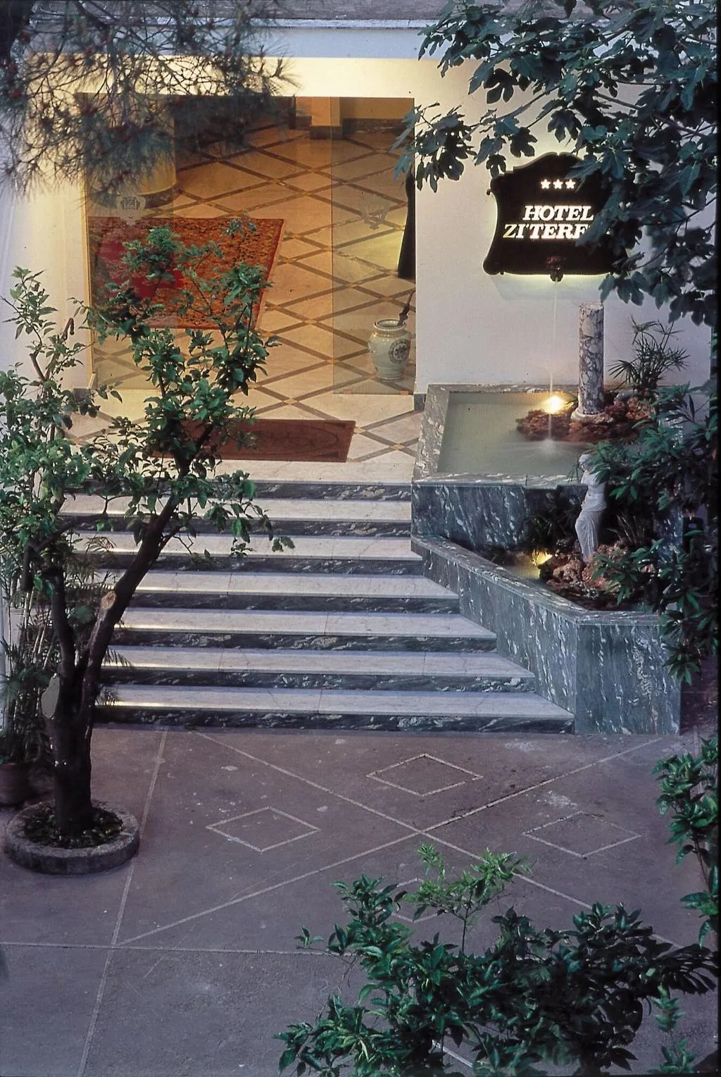 General view, Zi' Teresa, Naples