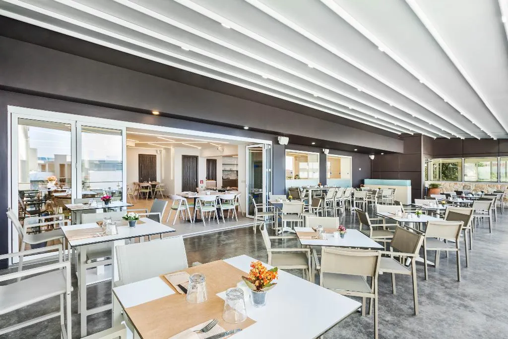 Restaurant, Kriopigi Hotel, Halkidiki