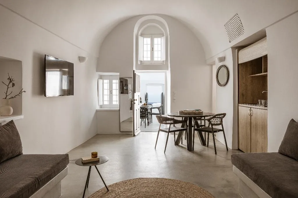 SUITE ONE BEDROOM ONE BATHROOM Room, Aqua Luxury Suites, Santorini