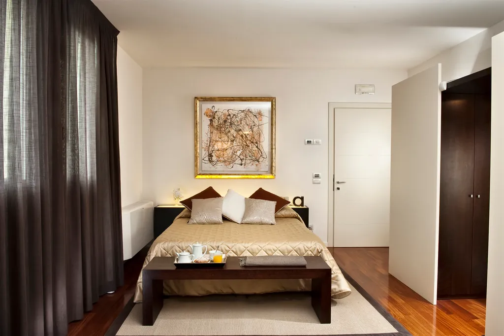 Room, Eden Rock Resort, Florence