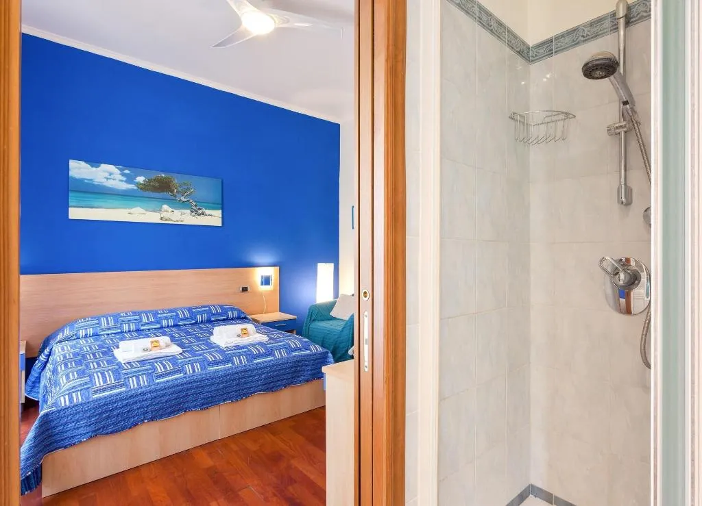 Room, Music Guesthouse Bed And Breakfast, Naples