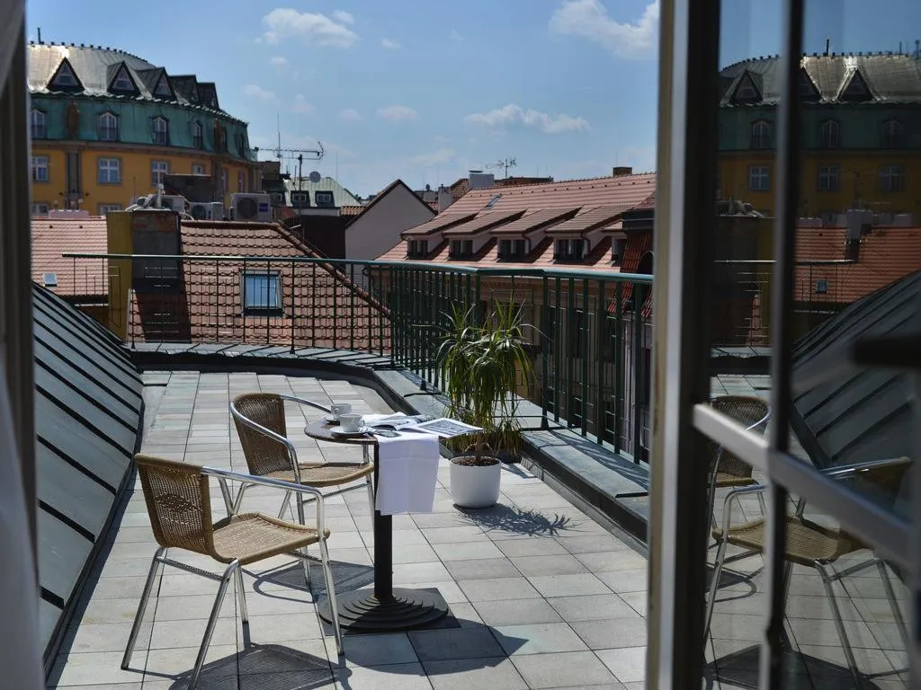 Terrace, EA Hotel Royal Esprit, Prague