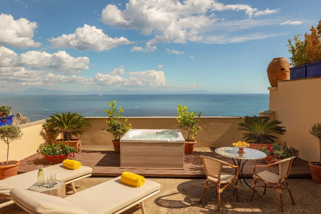 SUITE WITH TERRACE Room, Anantara Convento di Amalfi Grand Hotel, Naples