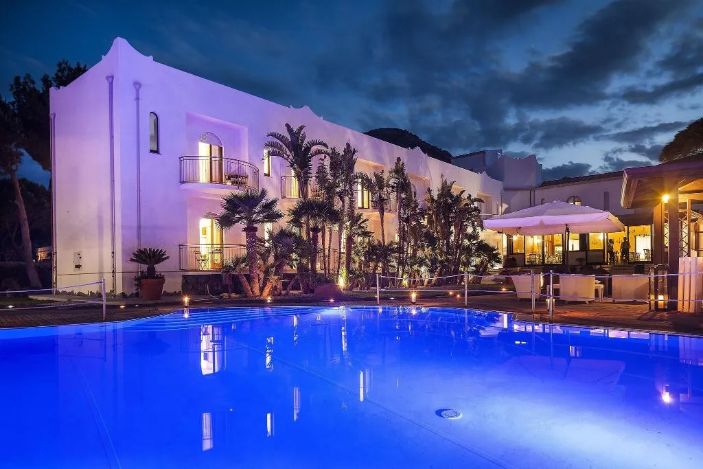 Pool, Orsa Maggiore, Palermo