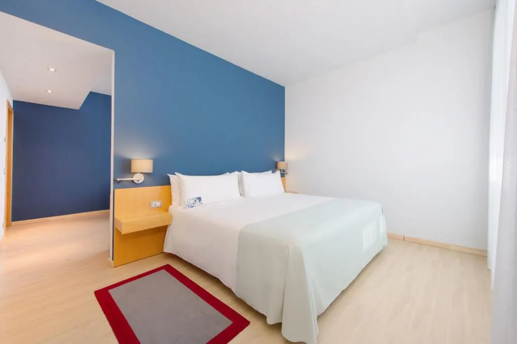 JUNIOR SUITE STANDARD Room, Innside Barcelona Aeropuerto, Barcelona