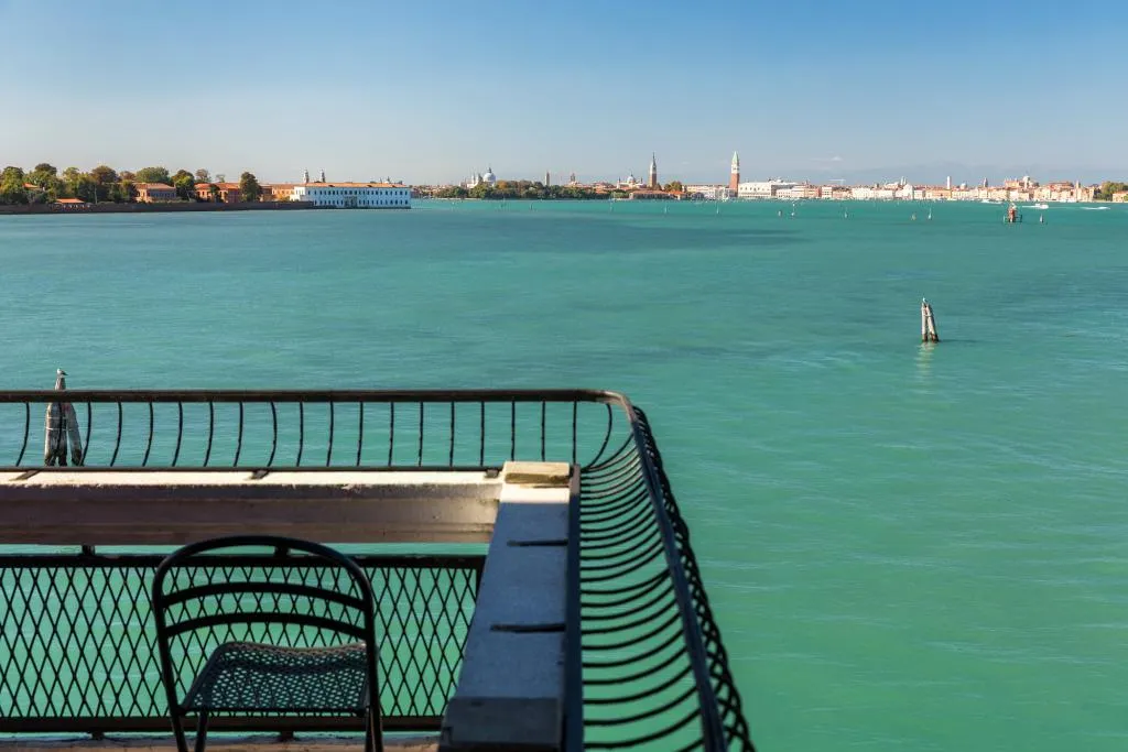 SUITE WITH BALCONY Room, Hotel Villa Laguna, Venice