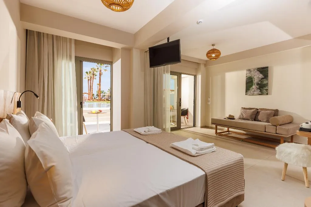 Double or Twin SUPERIOR POOL VIEW Room, Malia Bay Beach Hotel & Bungalows, Crete