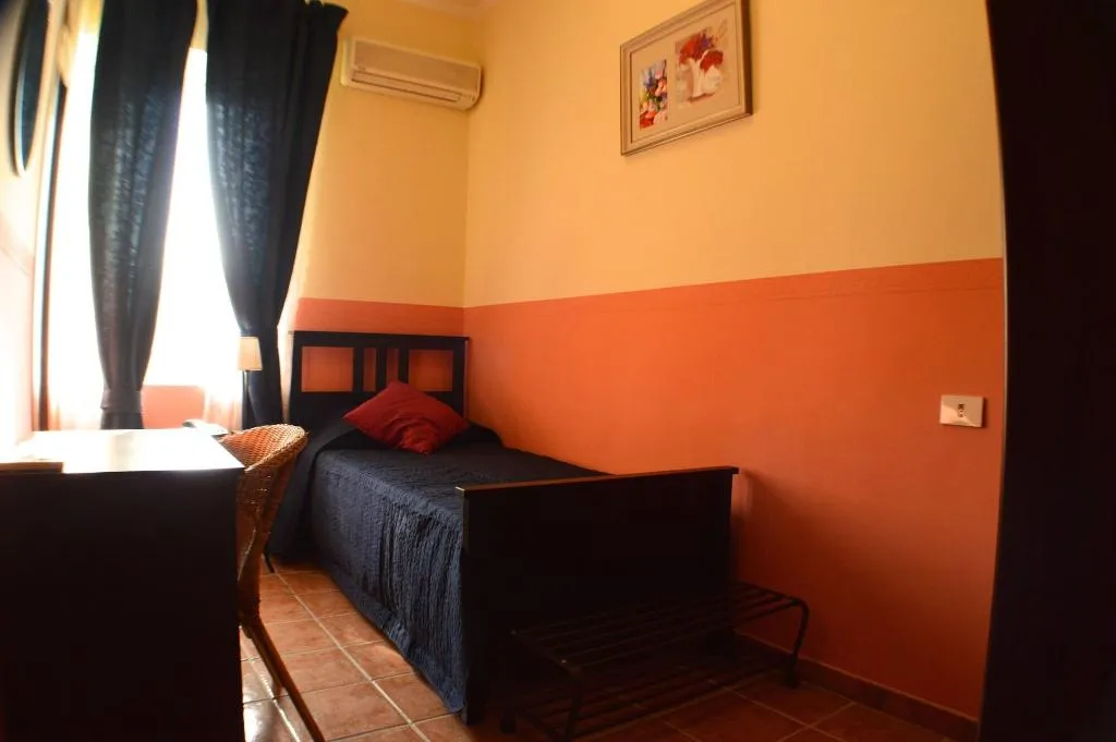 Room, L'Incanto Guest House, Rome