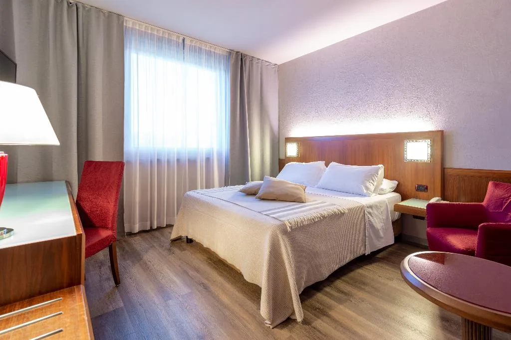 DOUBLE SINGLE USE STANDARD Room, First Hotel Malpensa, Milan