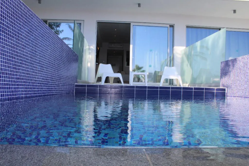 JUNIOR SUITE WITH PRIVATE POOL Room, Fedrania Gardens, Cyprus
