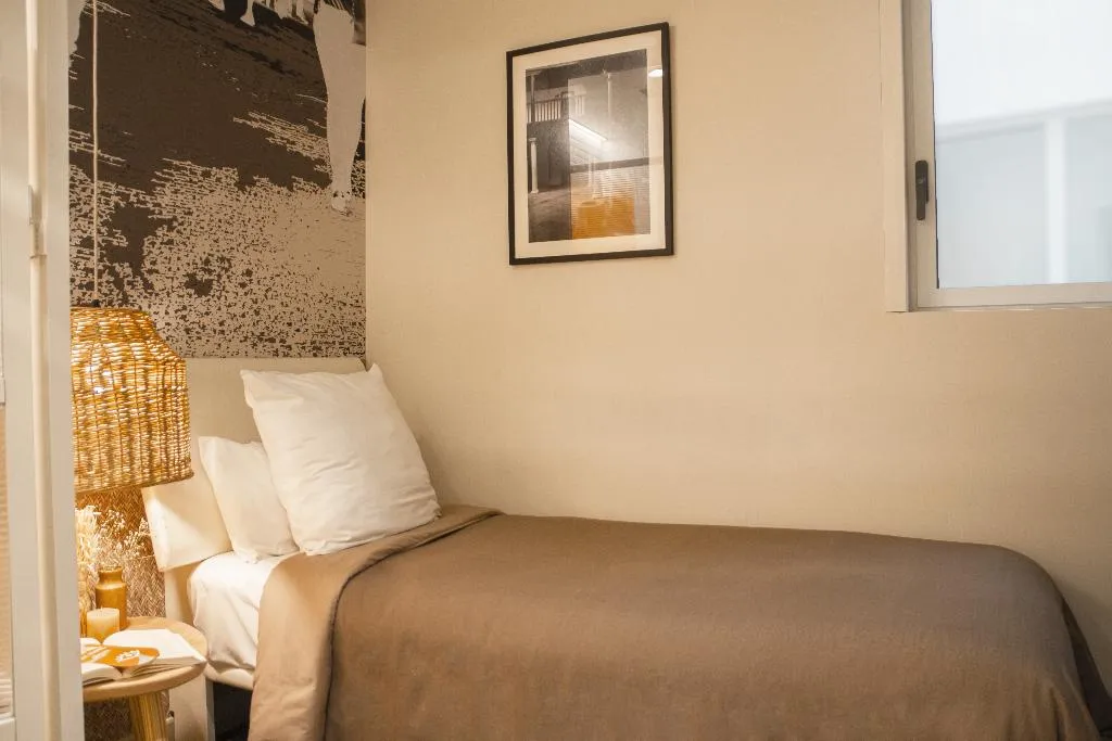 SINGLE STANDARD Room, Room Select Tetuán, Seville