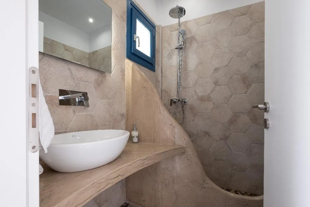 DOUBLE STANDARD Room, Tristhenia Hotel, Santorini