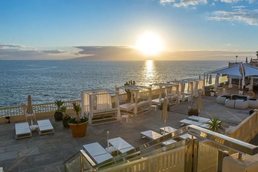 Terrace, Pearly Grey Ocean Club Apartments & Suites, Tenerife