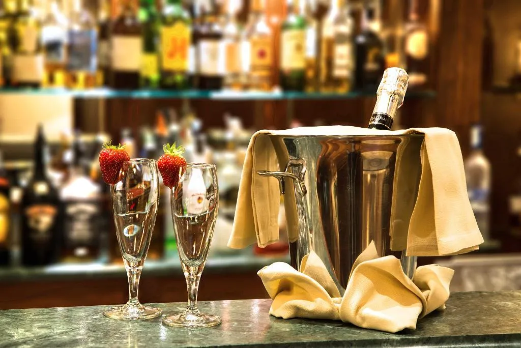 Bar, River Palace Hotel, Rome