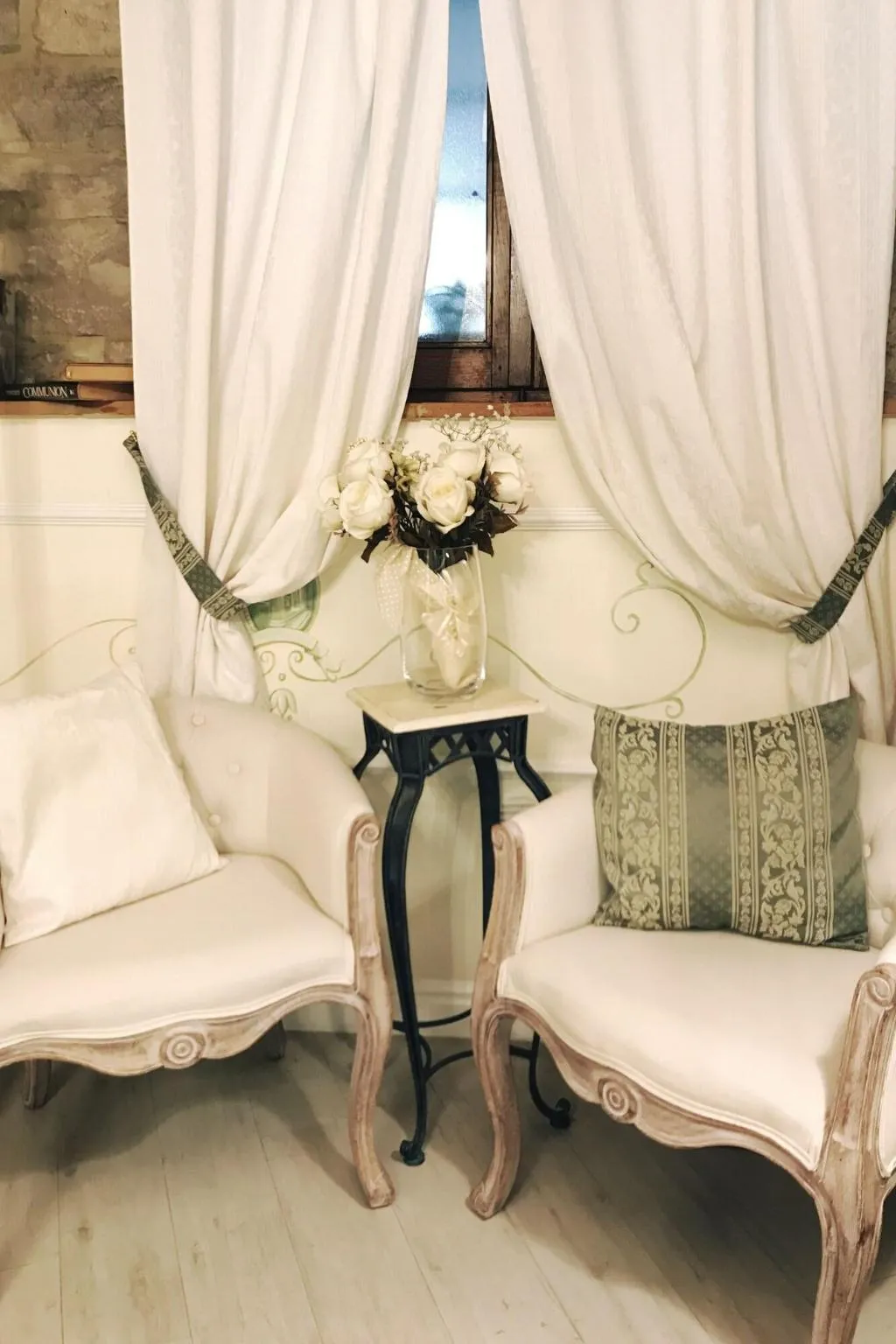 Room, B&B Residenza Teatro Antico, Perugia