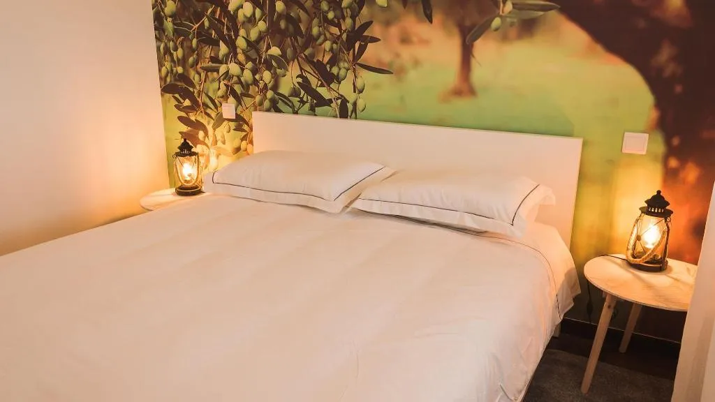 Room, Pousadela Village, Porto