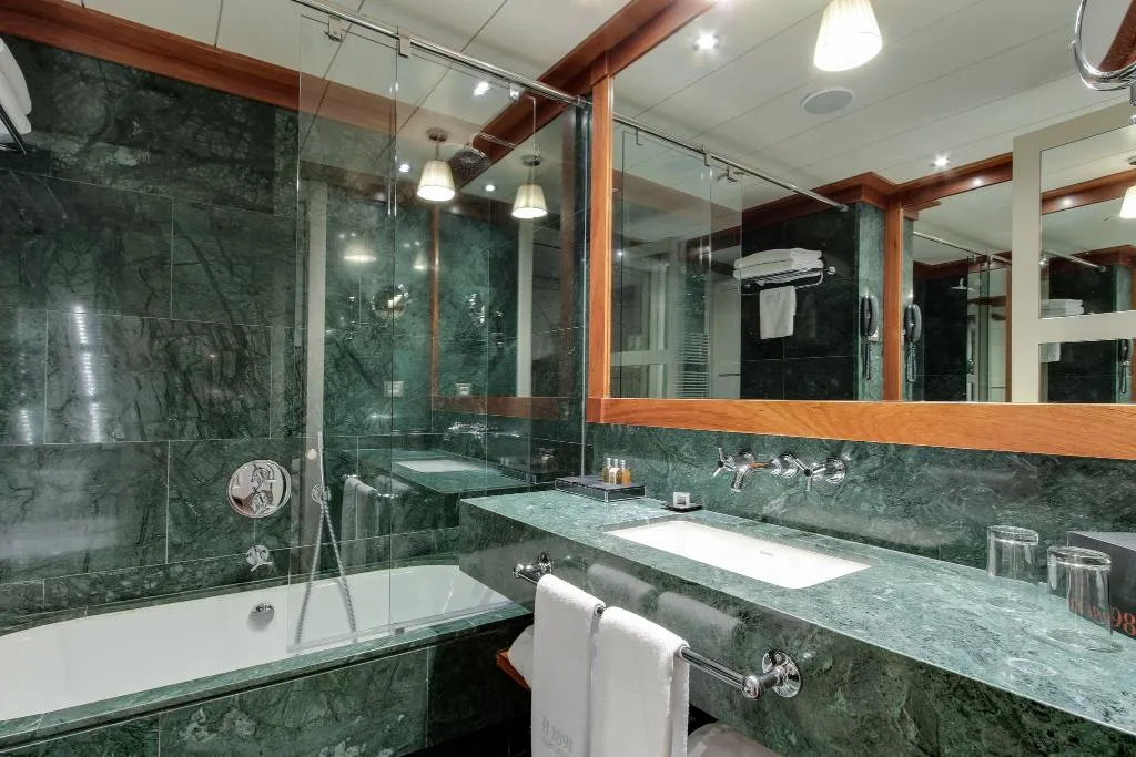 SINGLE SUPERIOR Room, Hotel 1898, Barcelona
